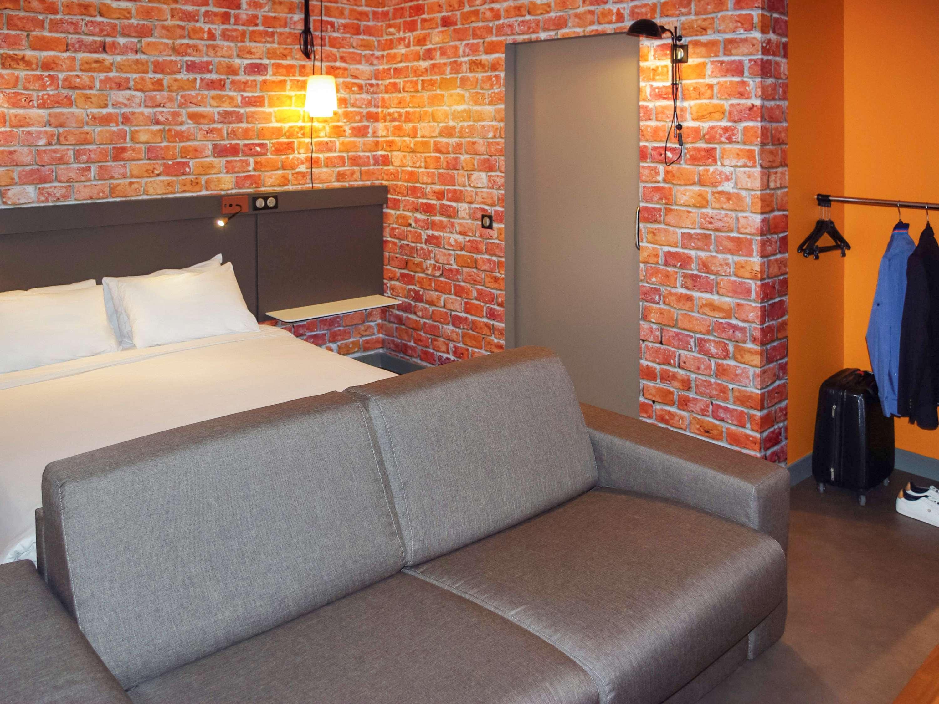Greet Hotel Paris Porte De La Chapelle - Arena Сен-Дени Экстерьер фото