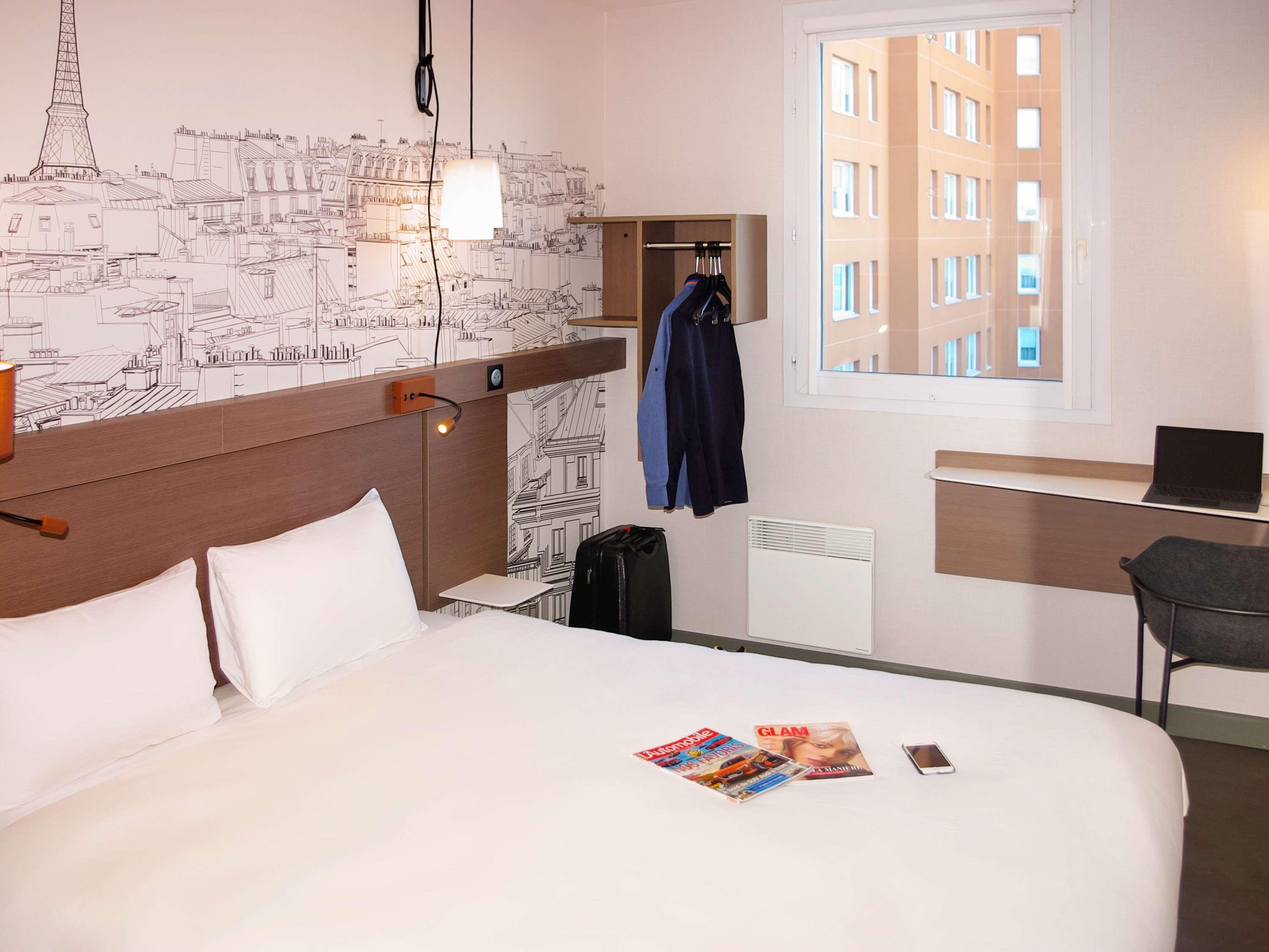 Greet Hotel Paris Porte De La Chapelle - Arena Сен-Дени Экстерьер фото